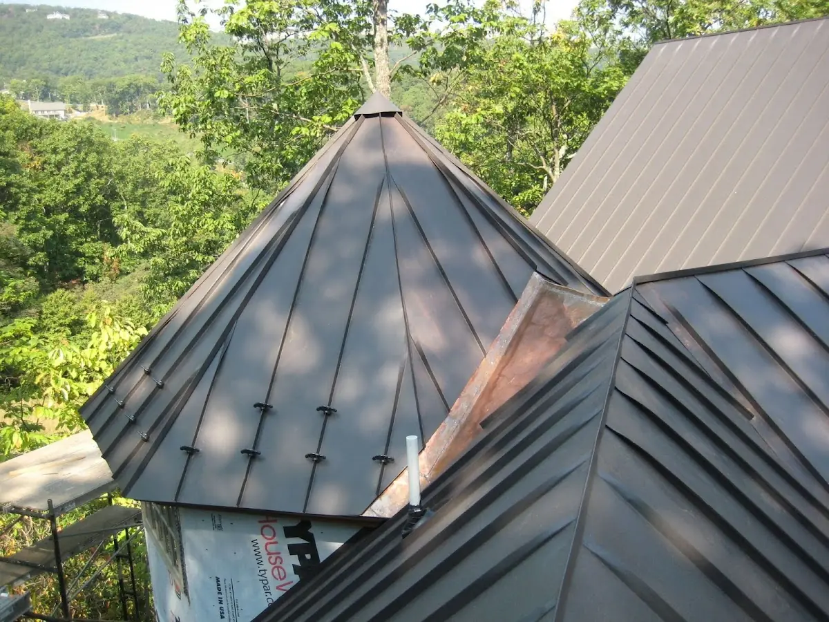 Professional Roof Tarp Installation by Craftsman Roofing in Poplar-Davie